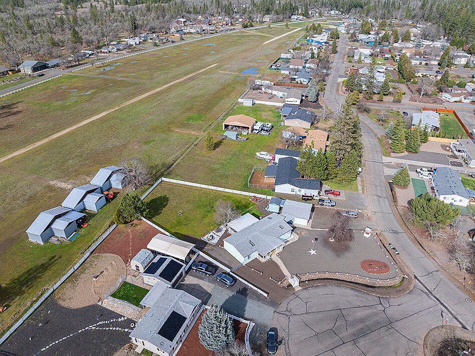 104 Hart Cir Shady Cove, OR 97539 - Thumbnail 4