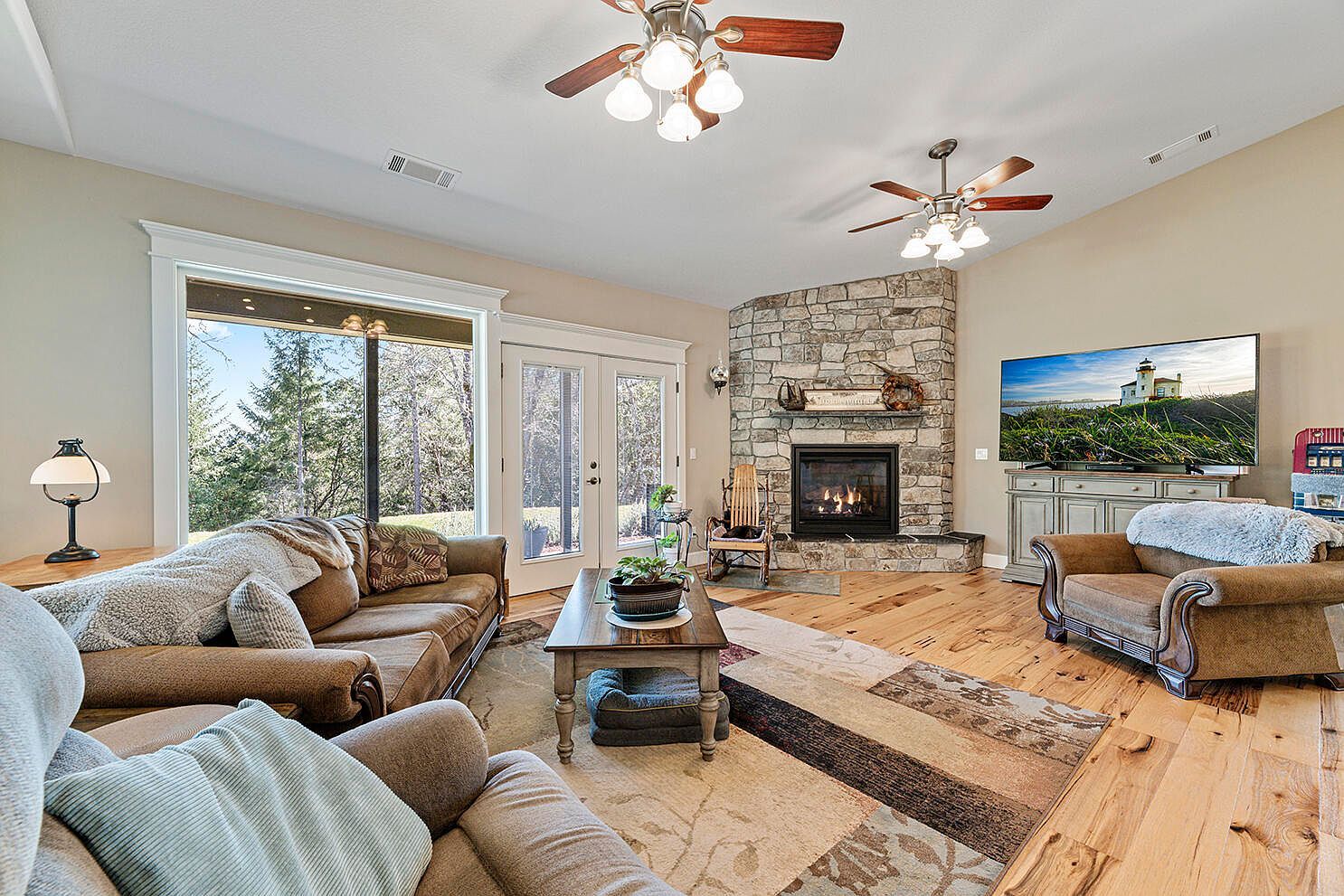 1095 Ingalls Ln Wilderville, OR 97543 - Thumbnail 4