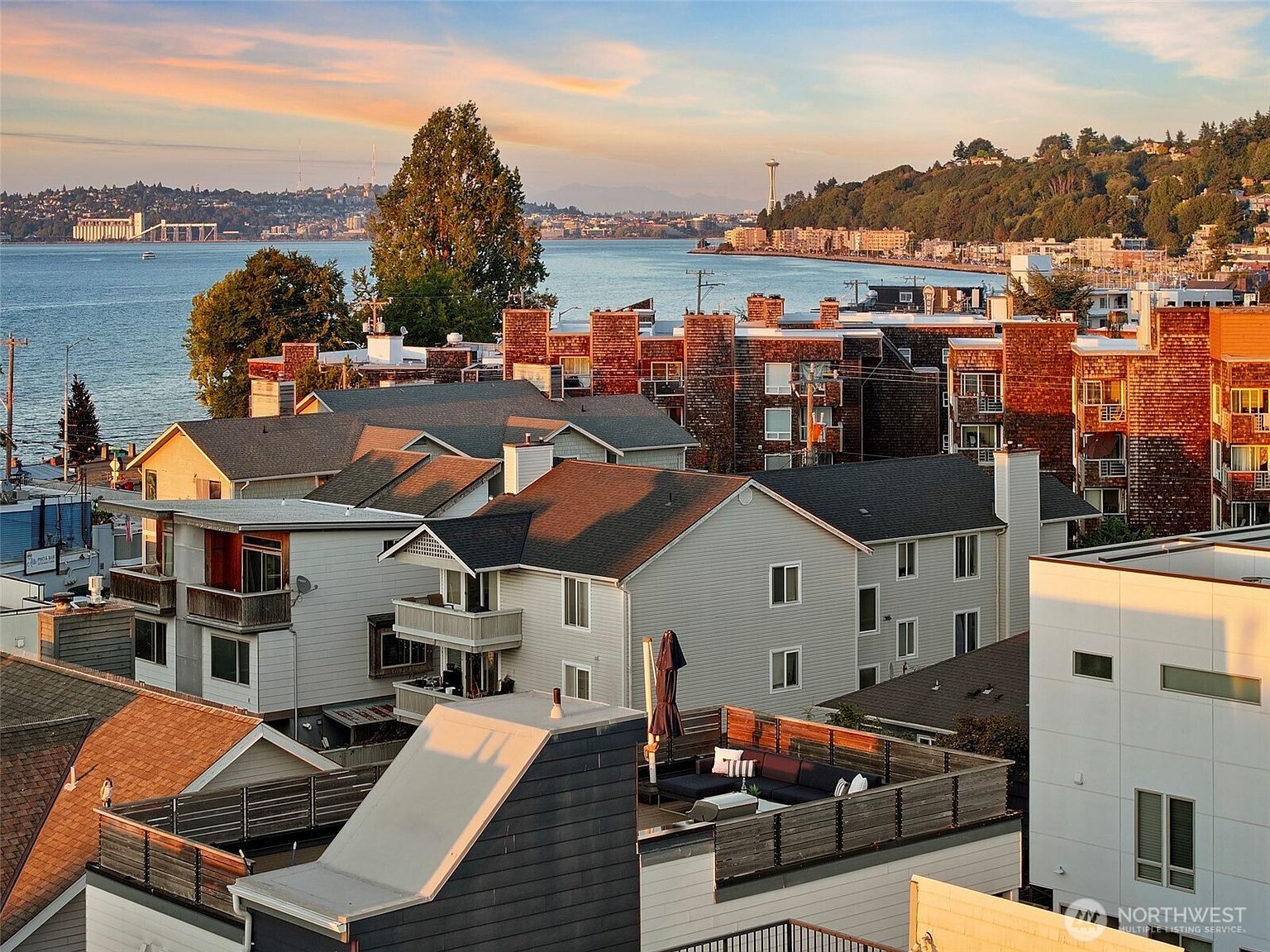 3028 63rd Ave SW Seattle, WA 98116 - Thumbnail 4