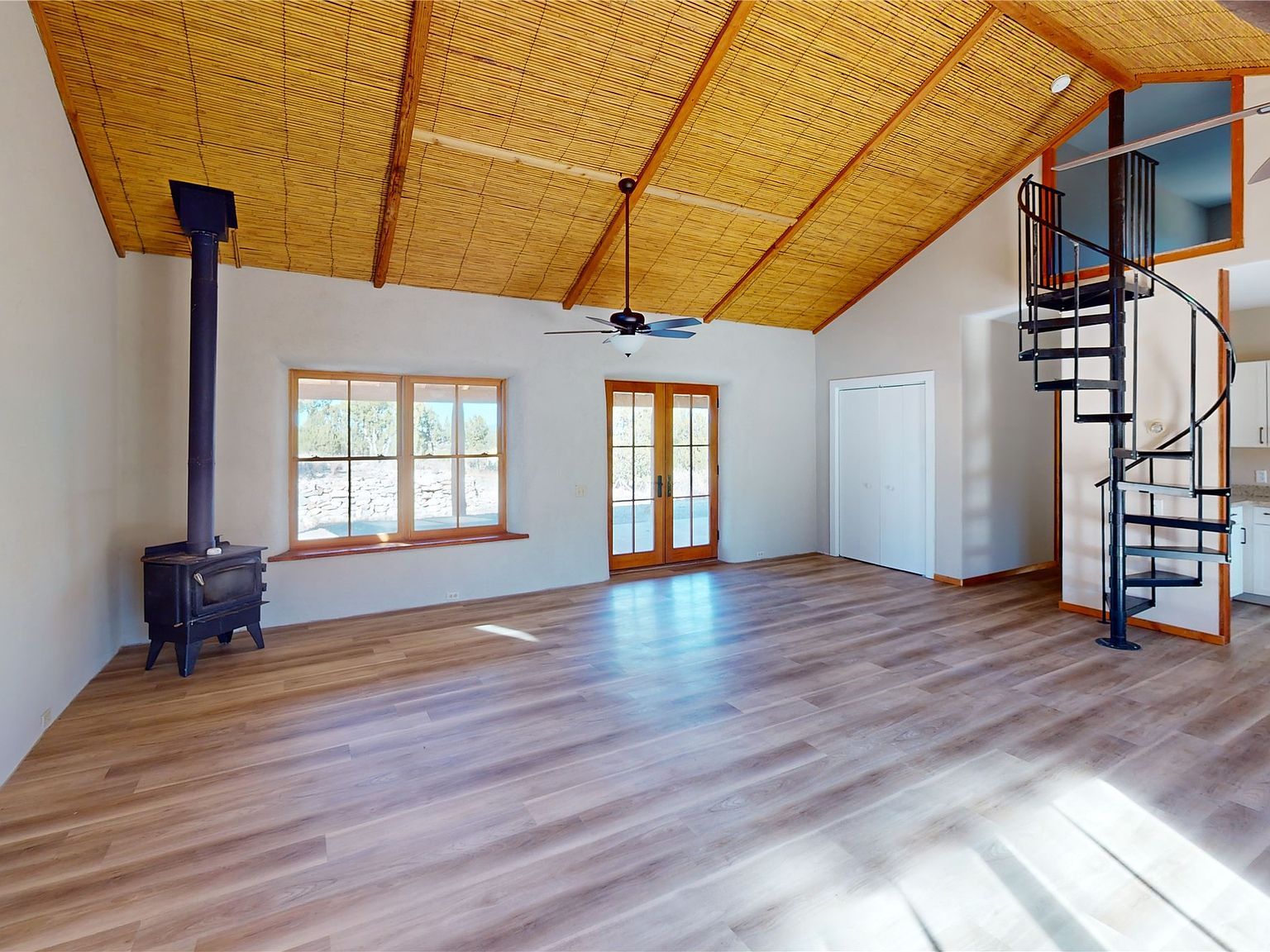 27 Hanuman Rd Cerrillos, NM 87010 - Thumbnail 4