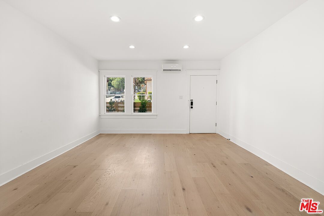 1401 Allison Ave Los Angeles, CA 90026 - Thumbnail 4