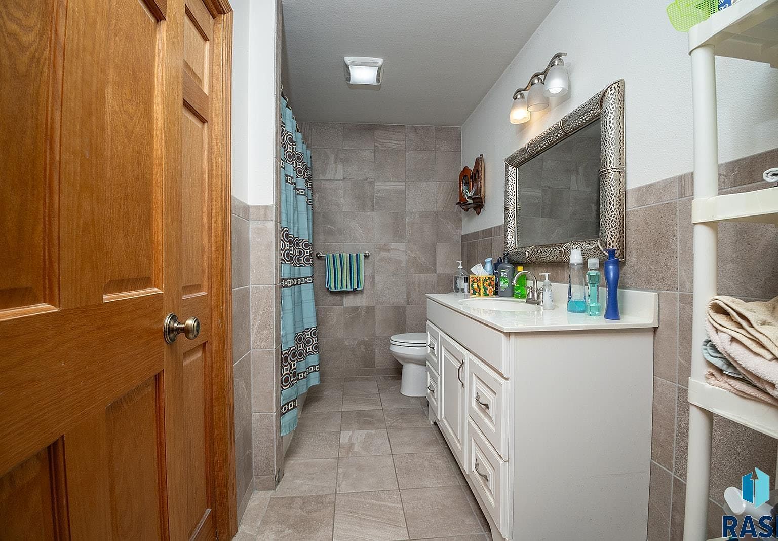 6102 Dakota Dr Madison, SD 57042 - Thumbnail 4