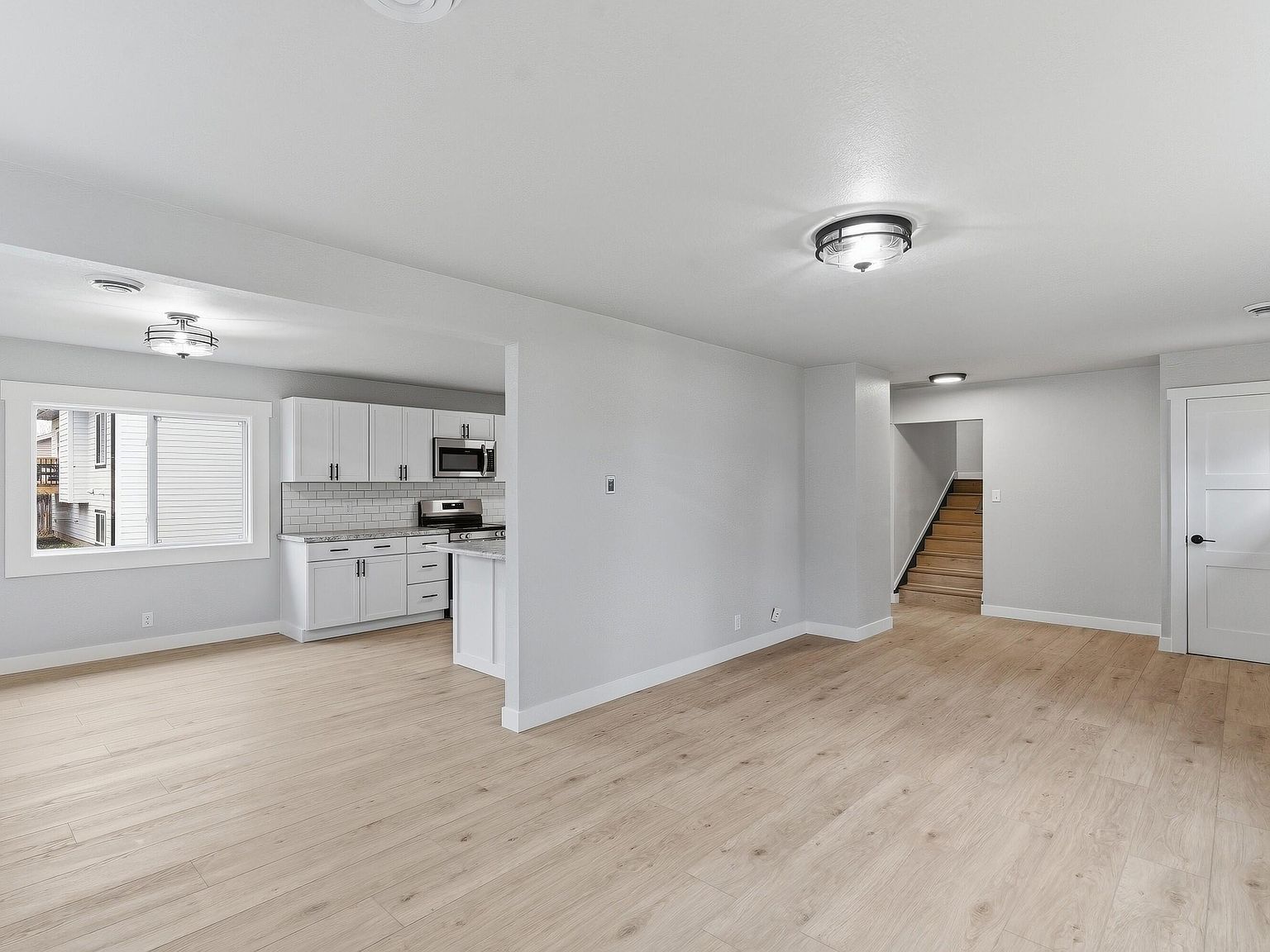 402 E 4th St Hartford, SD 57033 - Thumbnail 4