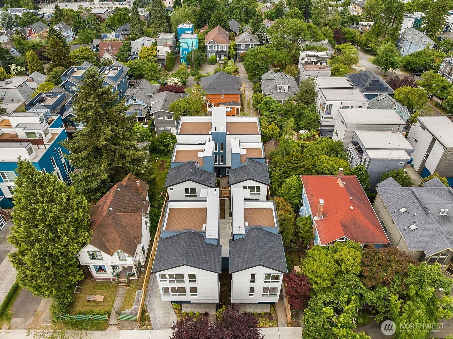823 B 17th Ave Seattle, WA 98144 - Thumbnail 4
