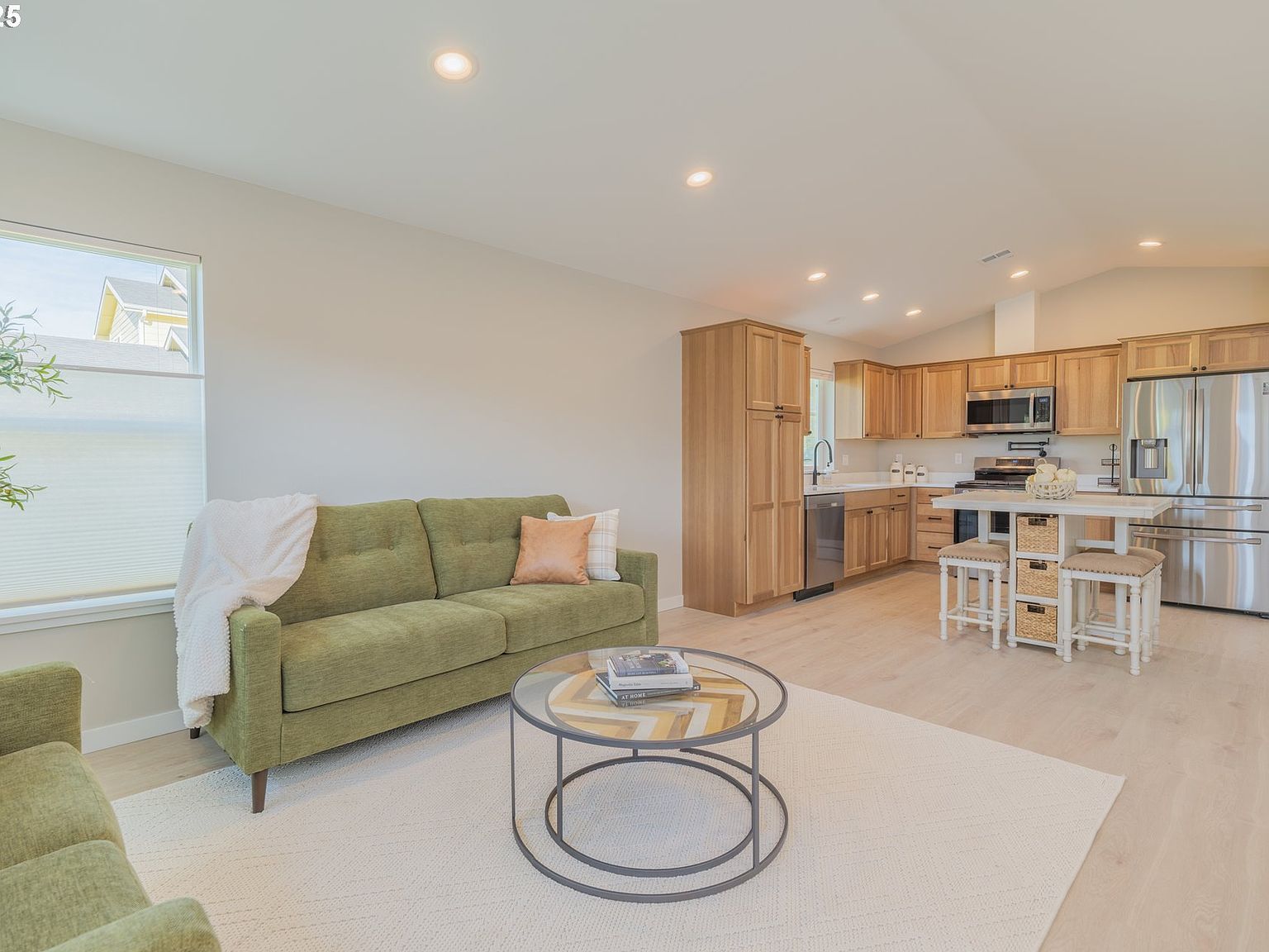 1265 Avenue D Seaside, OR 97138 - Thumbnail 4