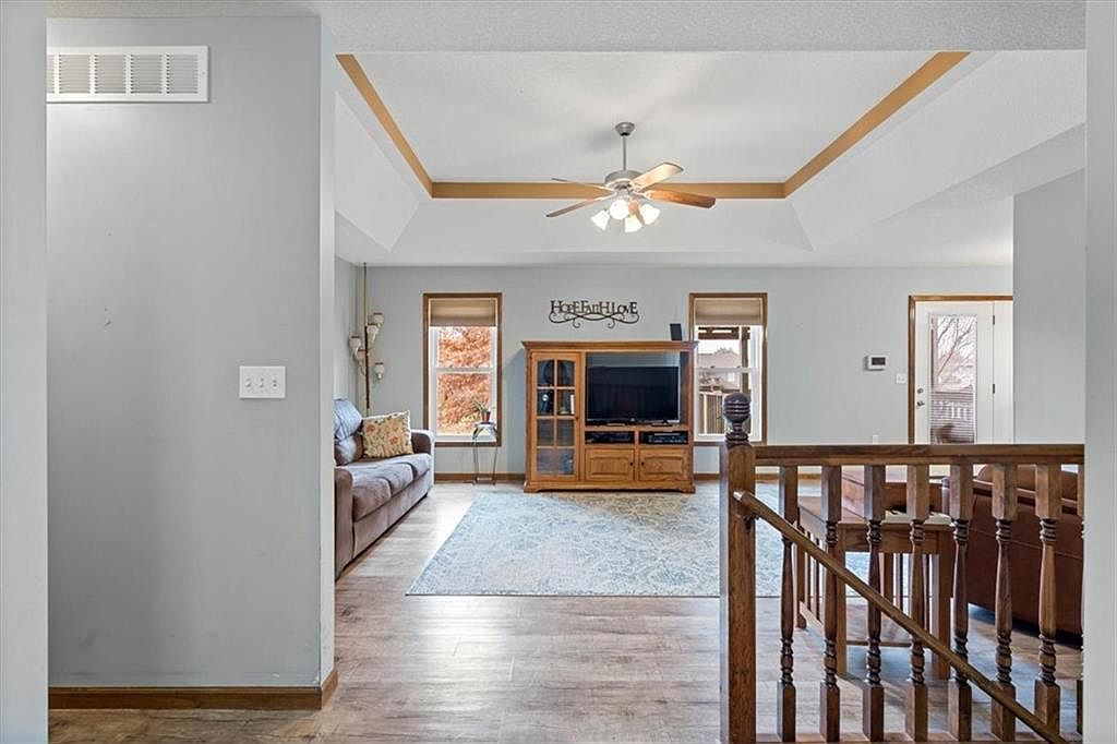 3313 SW 46th St Topeka, KS 66610 - Thumbnail 4