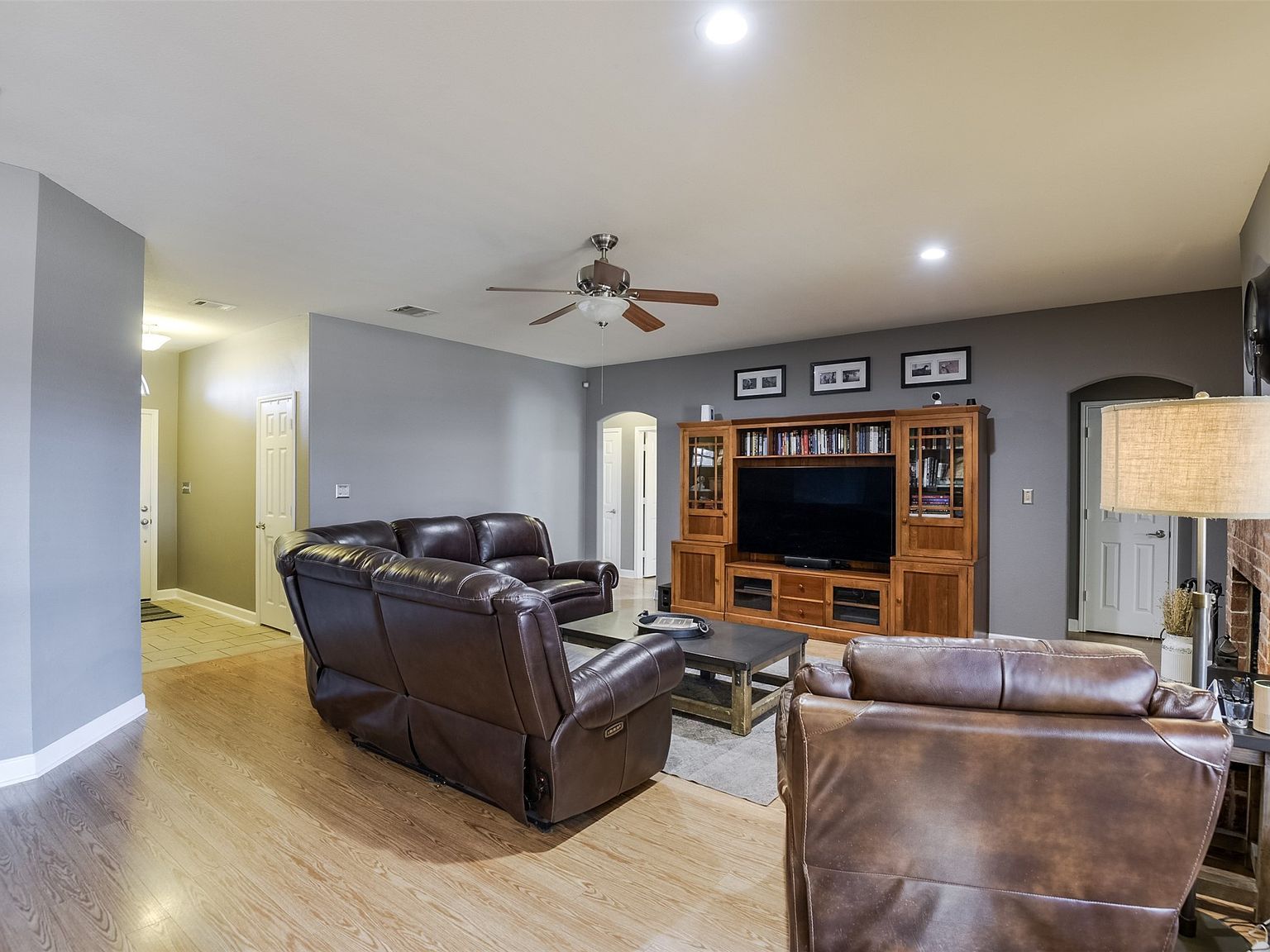 326 Sagebrush Ln Waxahachie, TX 75165 - Thumbnail 4