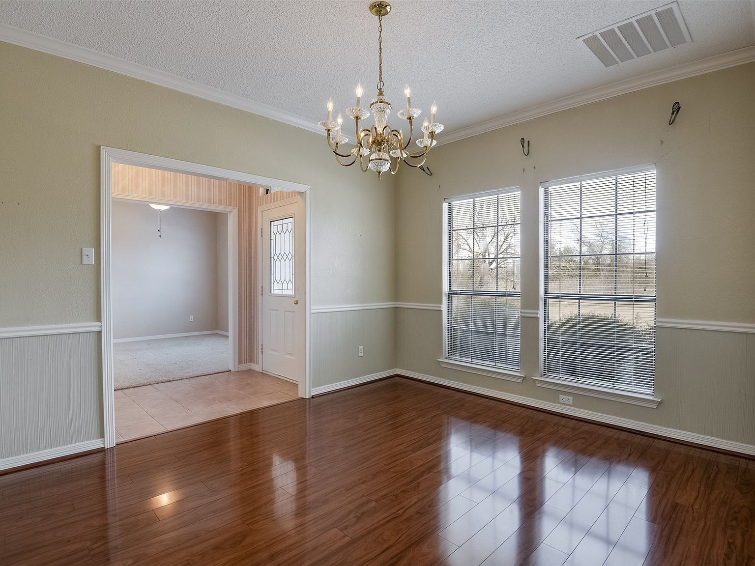 527 Gingerbread Ln Waxahachie, TX 75165 - Thumbnail 4