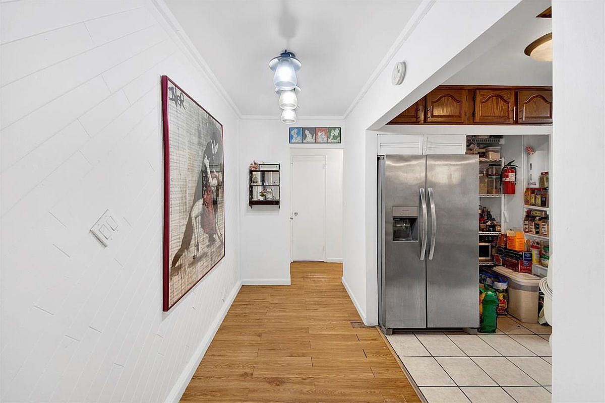 2630 Kingsbridge Ter APT 2 Bronx, NY 10463 - Thumbnail 4