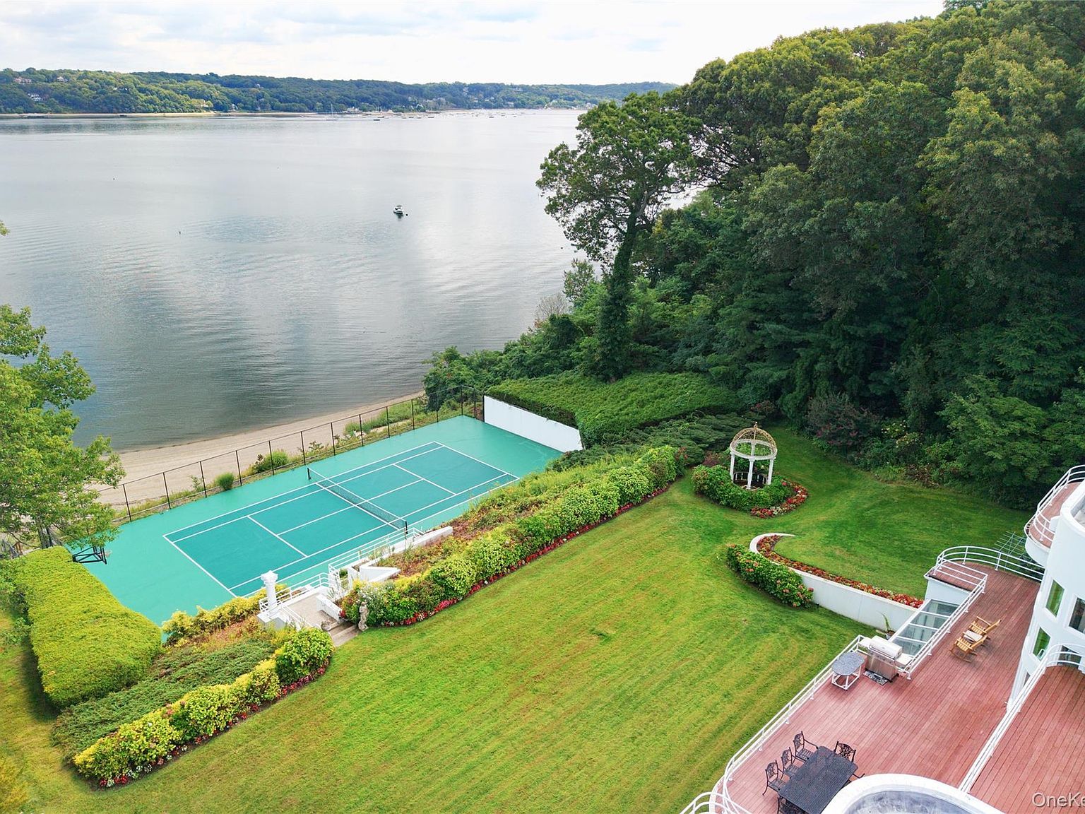 26 Tennis Court Rd Oyster Bay Cove, NY 11771 - Thumbnail 4