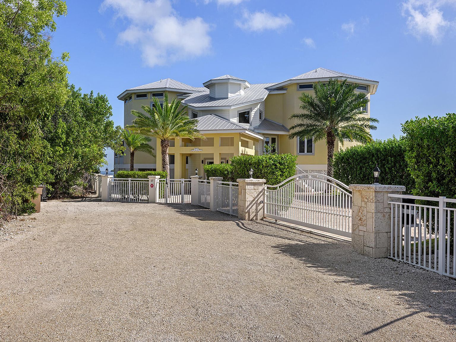 57 Garden Cove Dr Key Largo, FL 33037 - Thumbnail 4