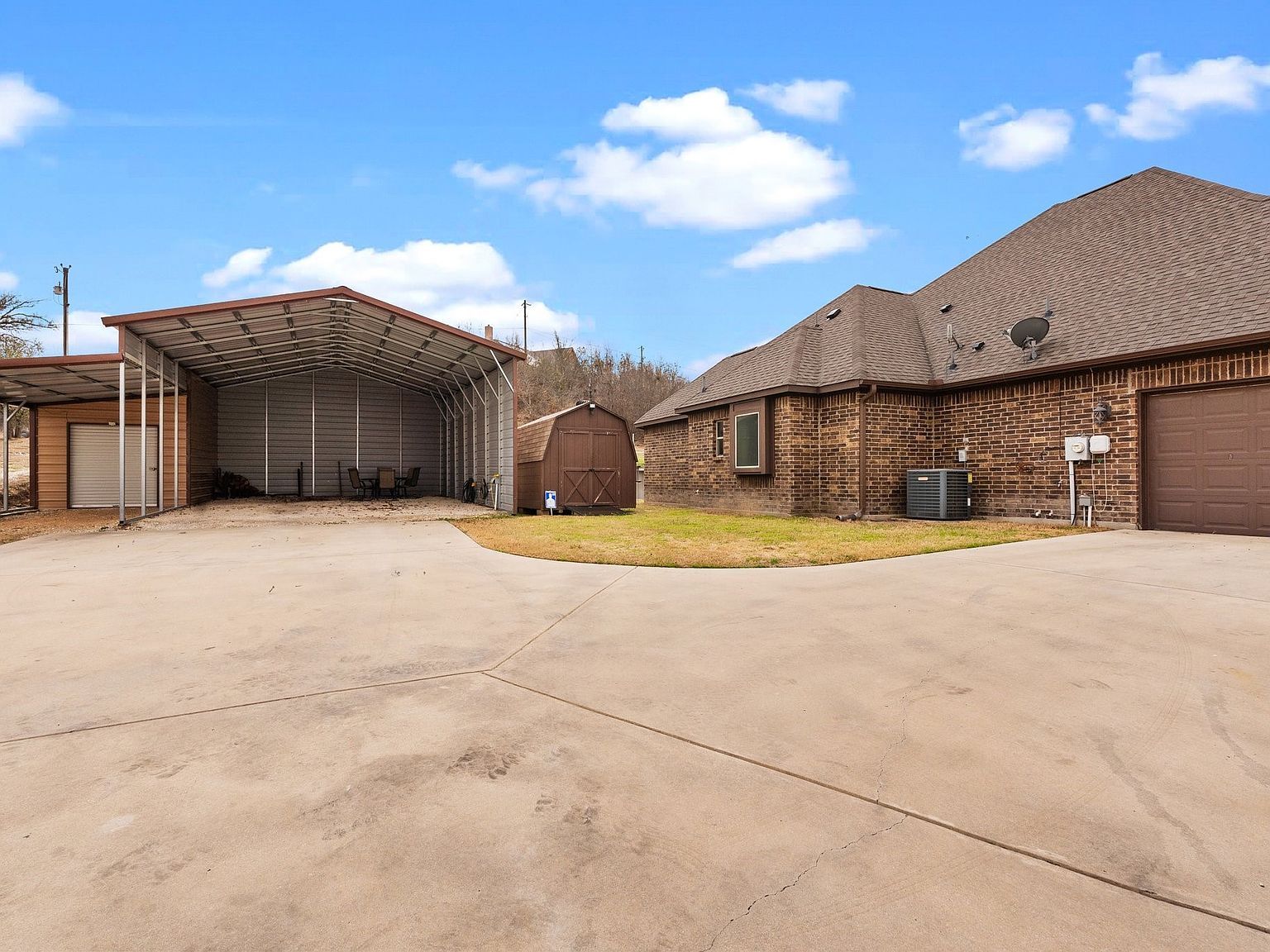 110 Bolivar Dr Weatherford, TX 76085 - Thumbnail 4
