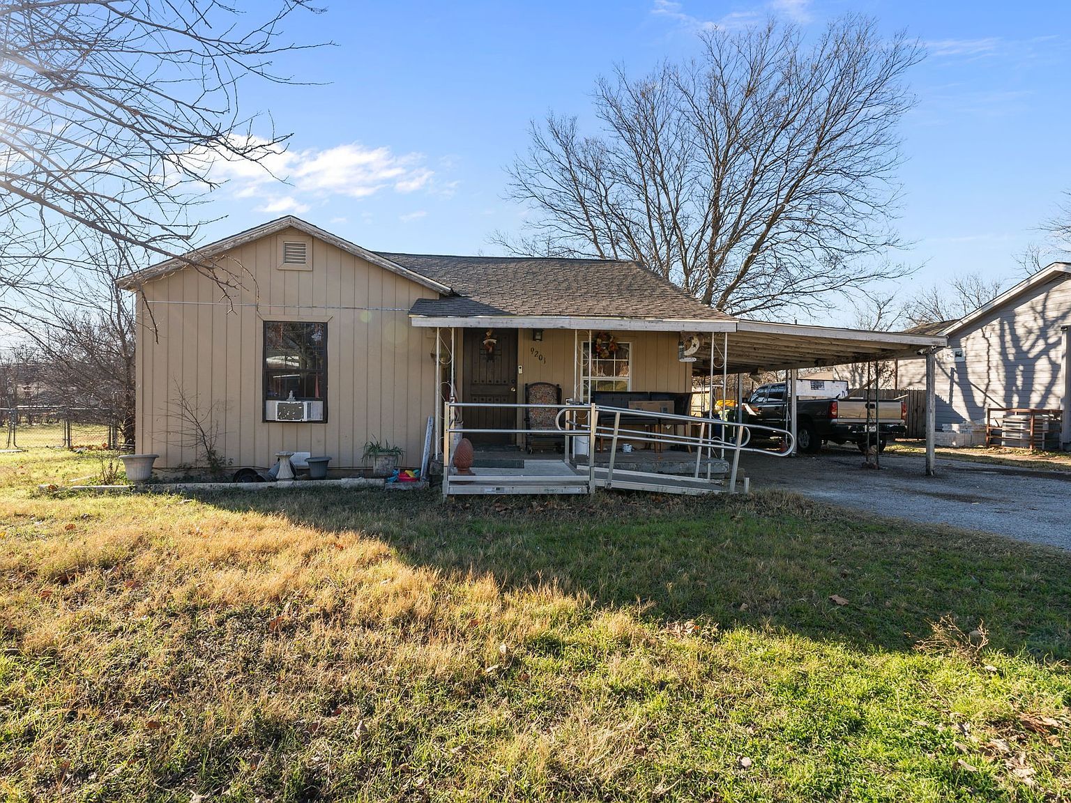 9201 Farmer Rd White Settlement, TX 76108 - Thumbnail 4