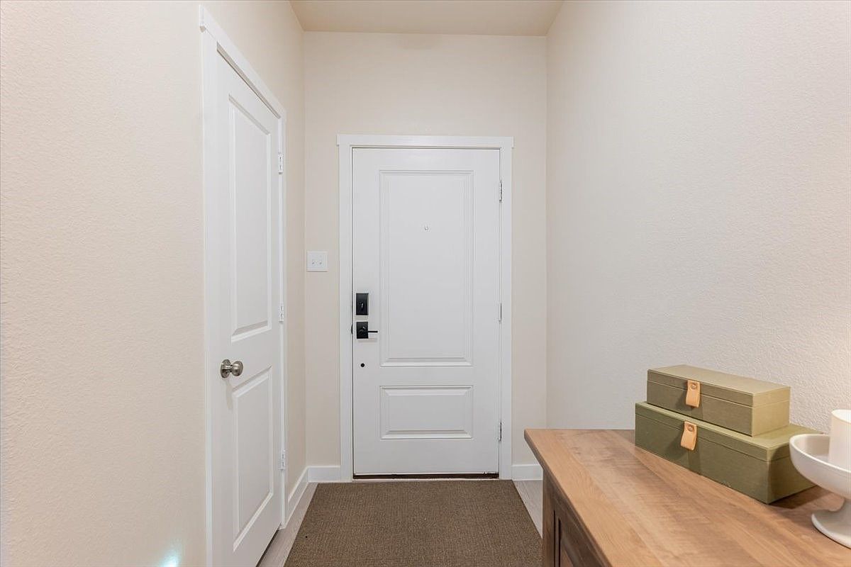 1221 Brazil St Azle, TX 76020 - Thumbnail 4