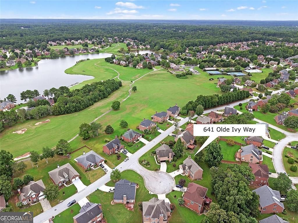 641 Olde Ivy Way Stone Mountain, GA 30087 - Thumbnail 4