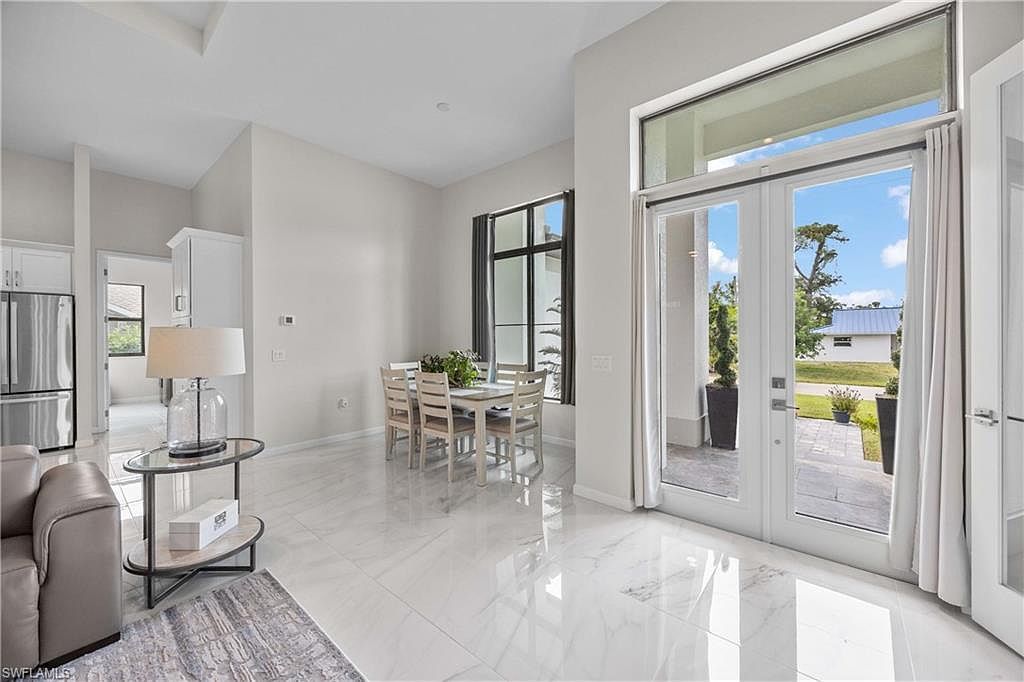 27025 Belle Rio Dr Bonita Springs, FL 34135 - Thumbnail 4