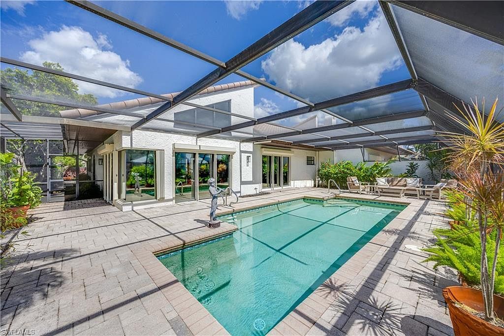 588 Tierra Mar Ln Naples, FL 34108 - Thumbnail 4