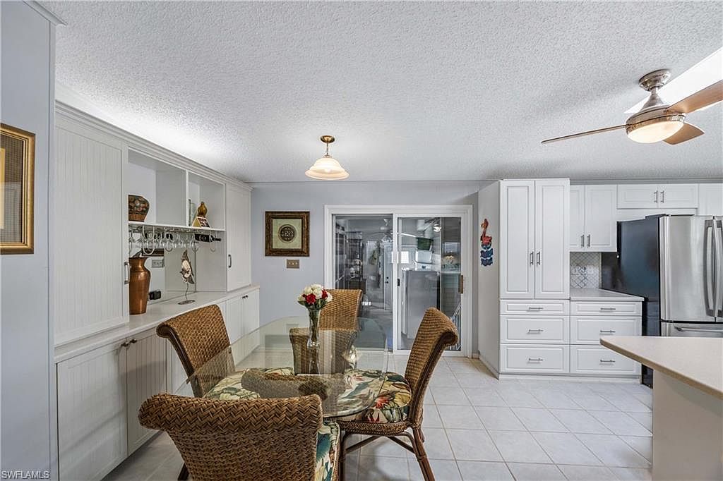 214 Riverwood Rd Naples, FL 34114 - Thumbnail 4