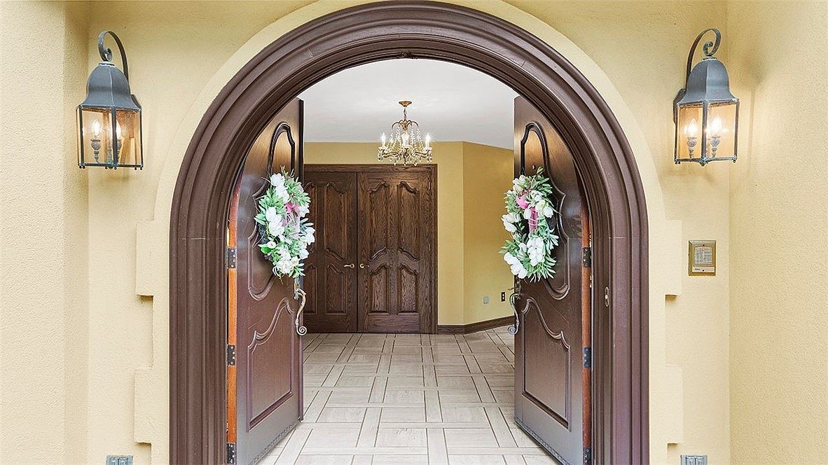 613 Lincoln Rd Bradfordwoods, PA 15015 - Thumbnail 4