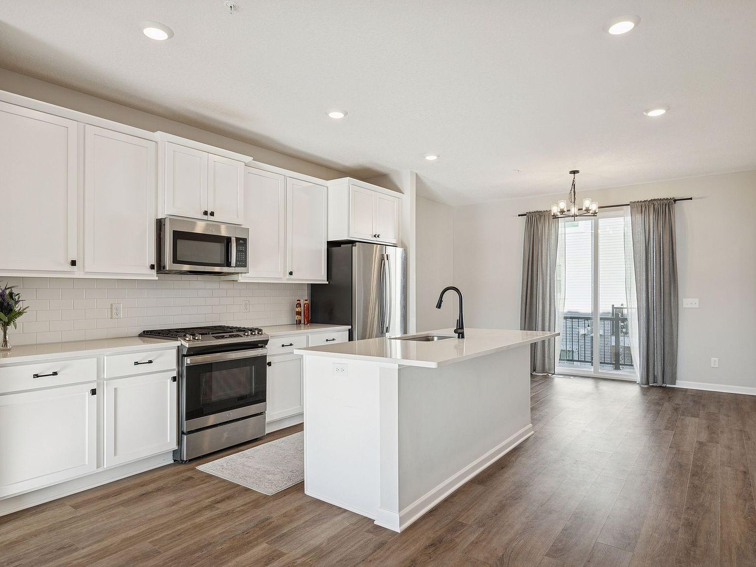 3617 76th Ln E Inver Grove Heights, MN 55076 - Thumbnail 4