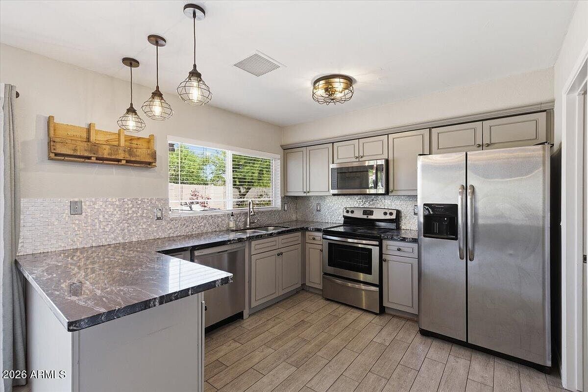 3838 S Roosevelt St Tempe, AZ 85282 - Thumbnail 4