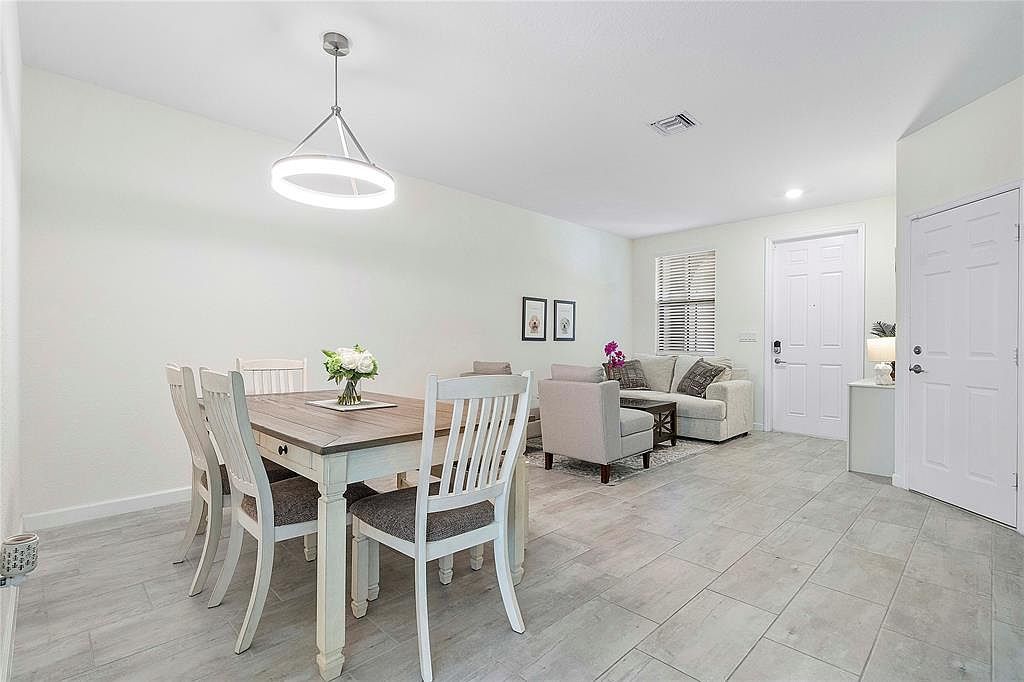 4990 Loebner Ter Davie, FL 33314 - Thumbnail 4