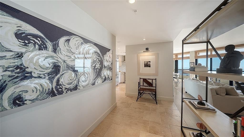 1211 Gulf Of Mexico Dr APT 610 Longboat Key, FL 34228 - Thumbnail 4