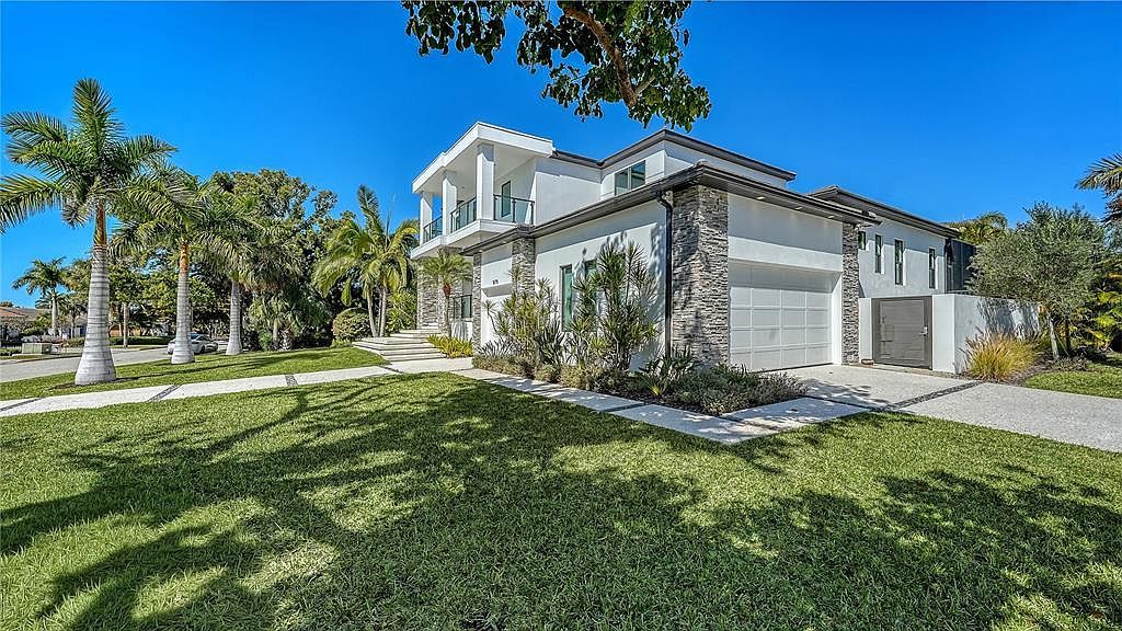 575 Spoonbill Dr Sarasota, FL 34236 - Thumbnail 4