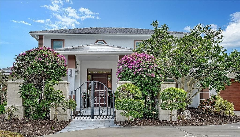 7689 Cove Ter Sarasota, FL 34231 - Thumbnail 4