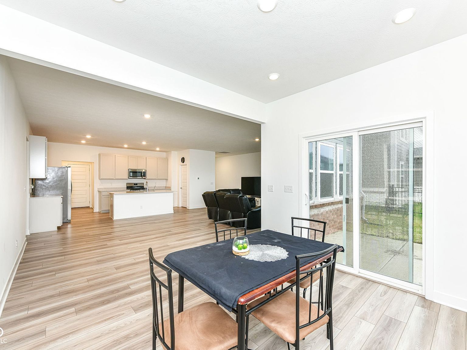 4376 Risen Star Way Bargersville, IN 46106 - Thumbnail 4