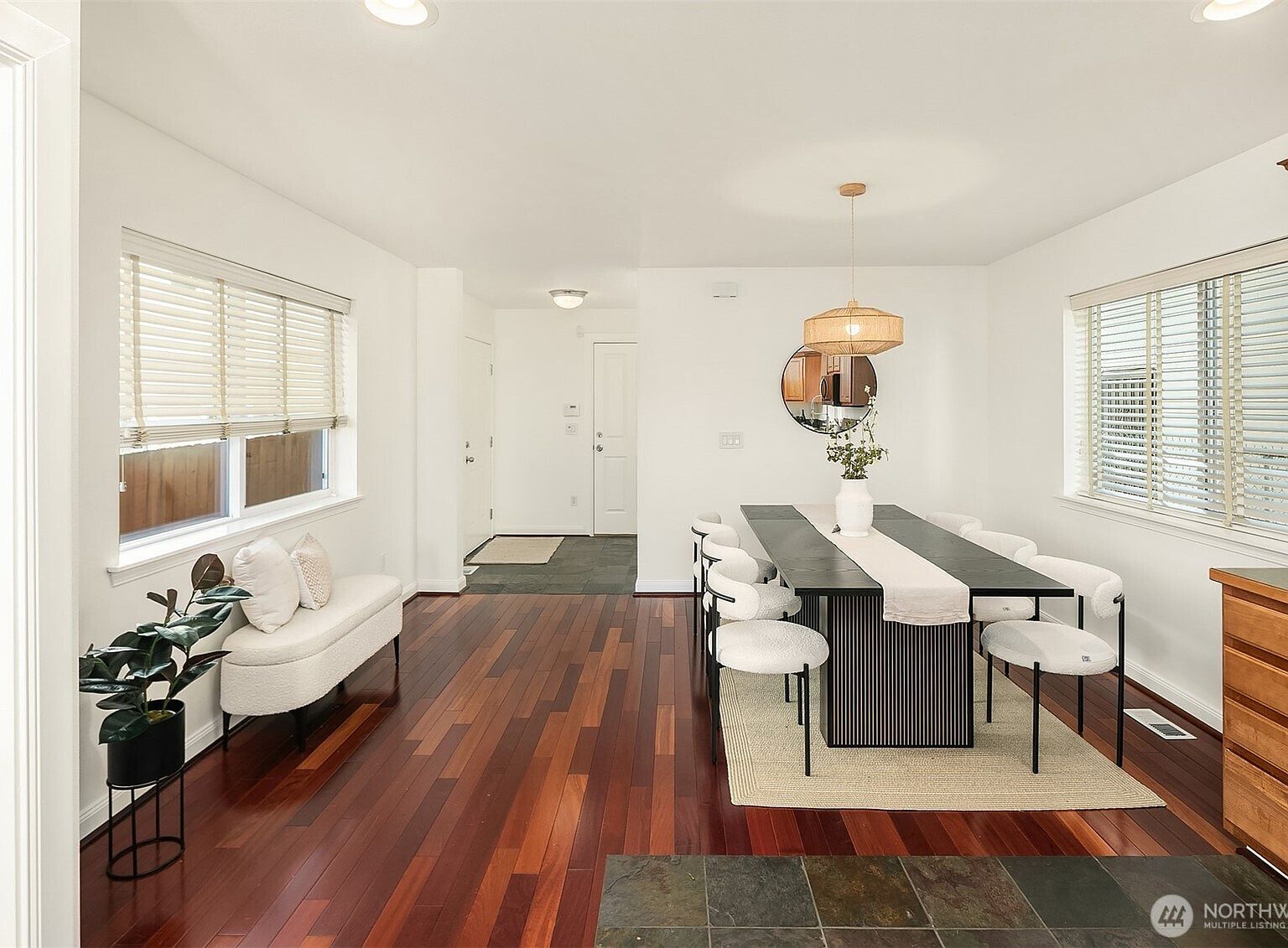 3932 S Lucile St Seattle, WA 98118 - Thumbnail 4