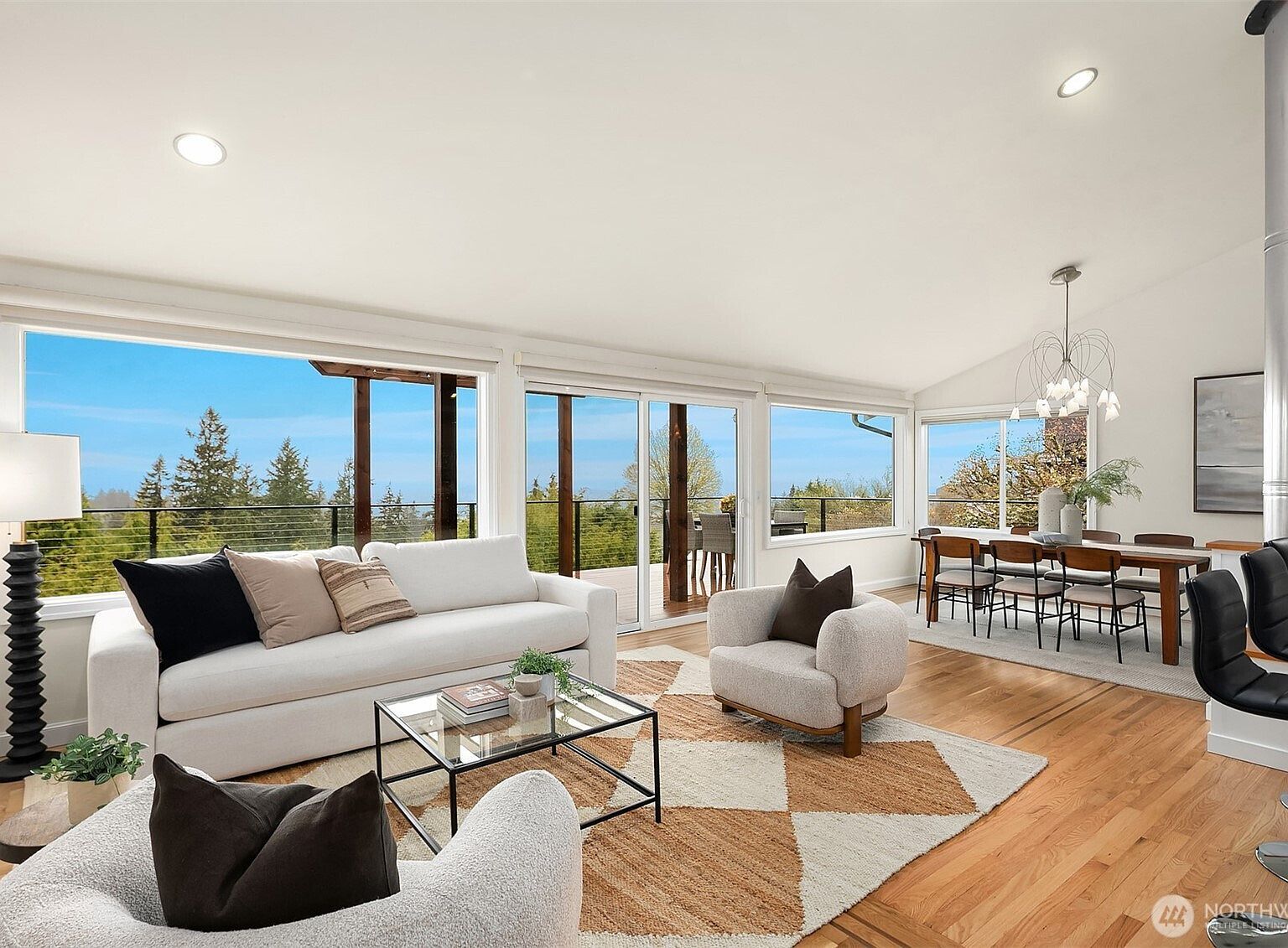 4837 155th Ave SE Bellevue, WA 98006 - Thumbnail 4