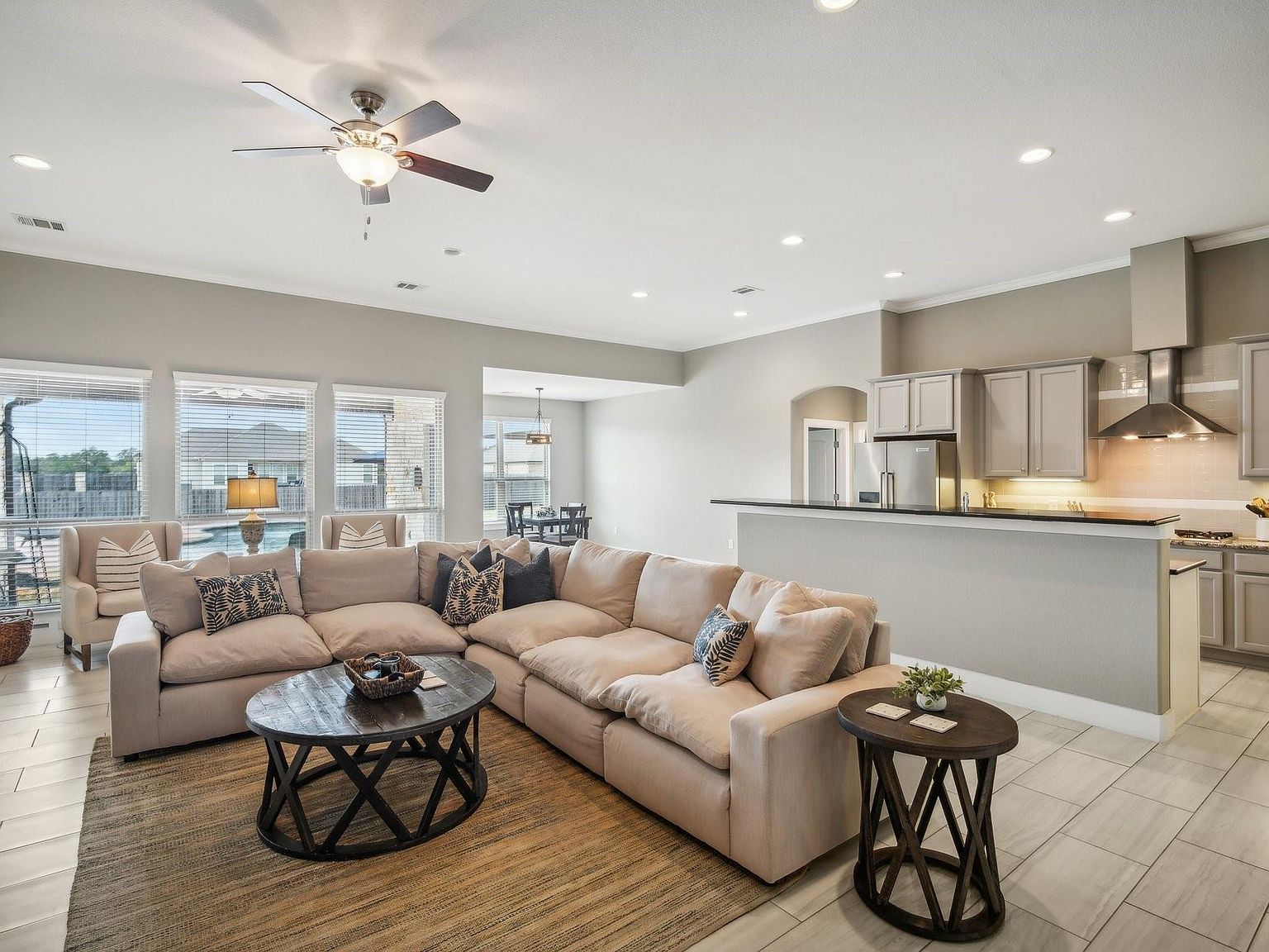 281 Chisholm Trl Bastrop, TX 78602 - Thumbnail 4