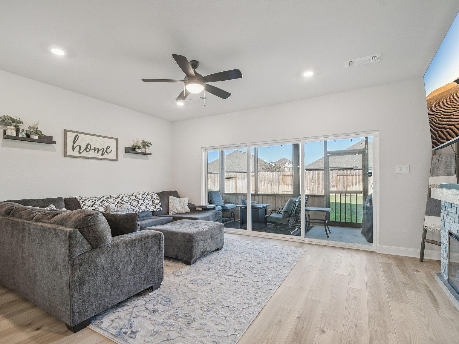 119 Nandina Path Bastrop, TX 78602 - Thumbnail 4