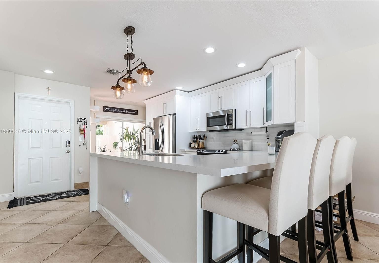 5224 NW 103rd Ave Doral, FL 33178 - Thumbnail 4