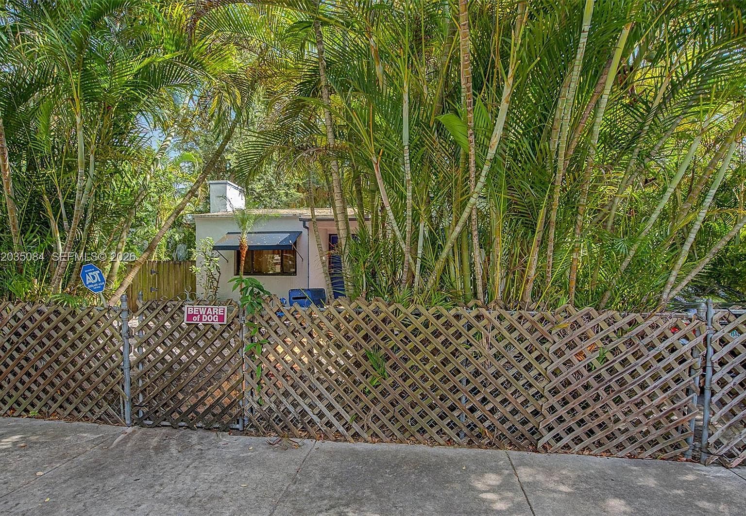 583 NW 47th St Miami, FL 33127 - Thumbnail 4