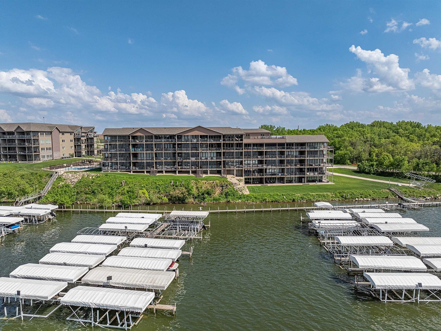 570 Linden Dr UNIT 203 Arnolds Park, IA 51331 - Thumbnail 4