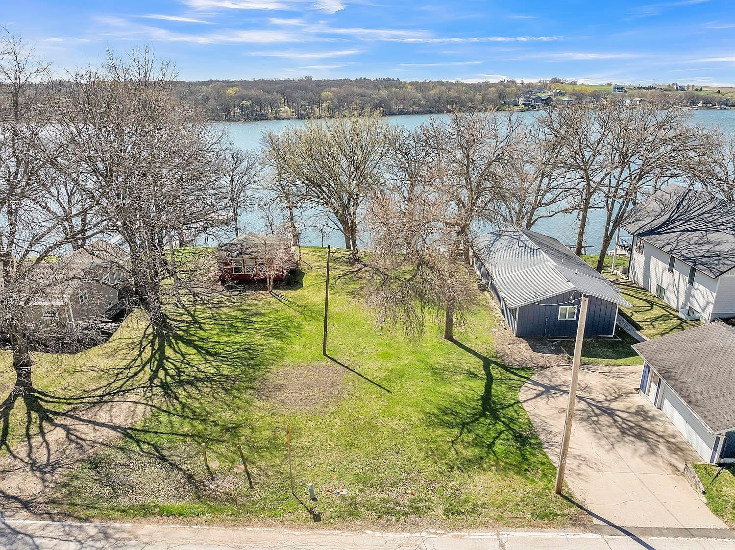 16876 255th Ave Spirit Lake, IA 51360 - Thumbnail 4