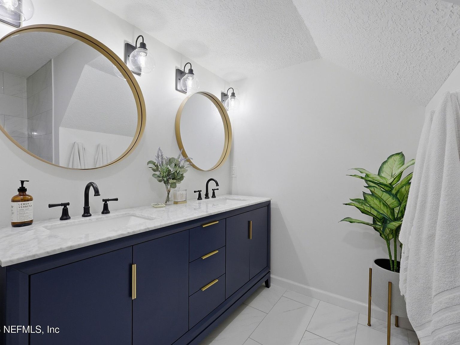 1563 Evans Dr S Jacksonville Beach, FL 32250 - Thumbnail 4