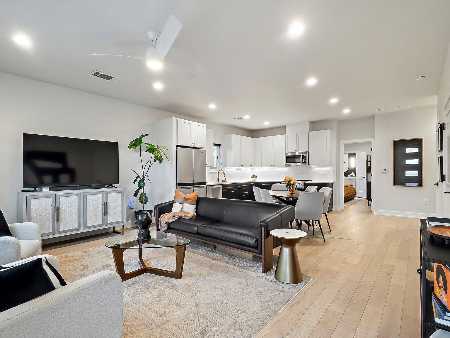 4607 Leslie Ave #A Austin, TX 78721 - Thumbnail 4