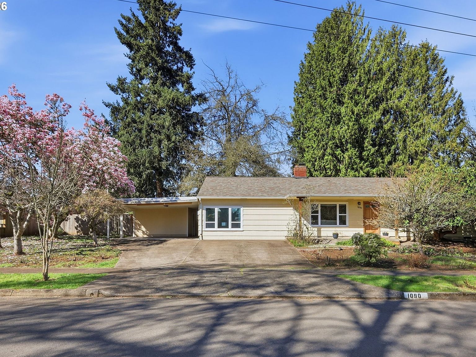 1090 Corydon St Eugene, OR 97401 - Thumbnail 4