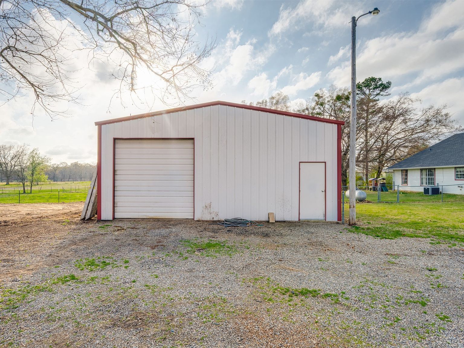 1876 Fm 906 E Powderly, TX 75473 - Thumbnail 4