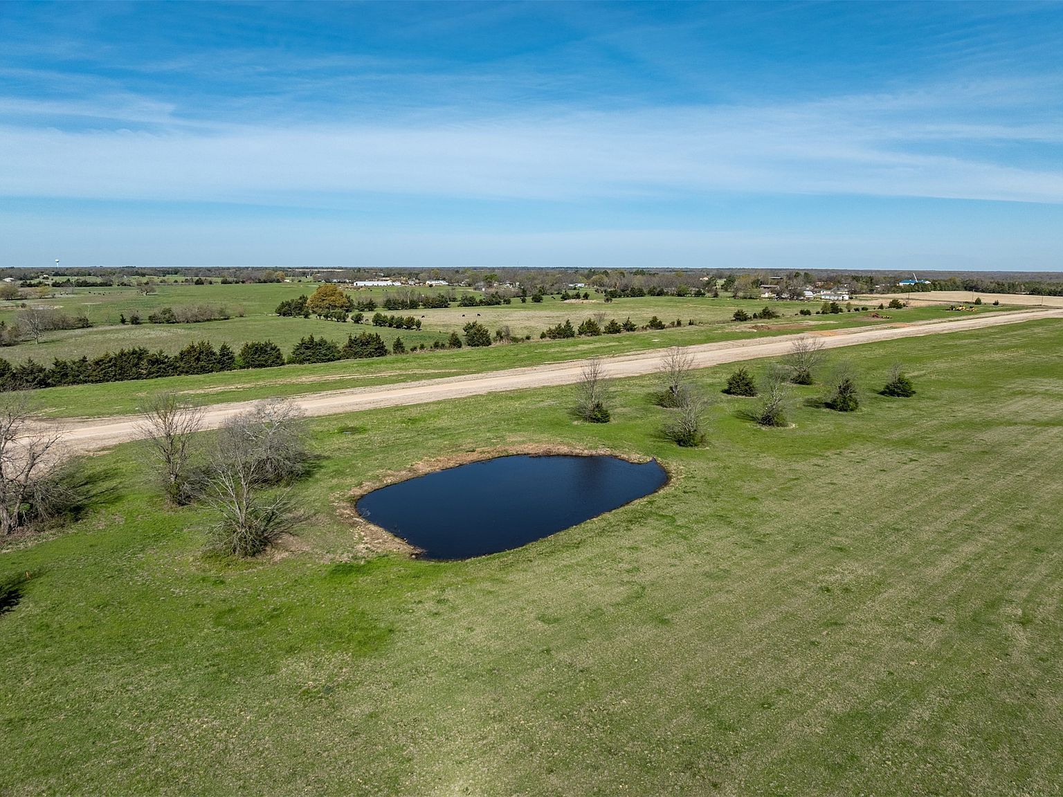 311 Private Road 33263 Sumner, TX 75486 - Thumbnail 4