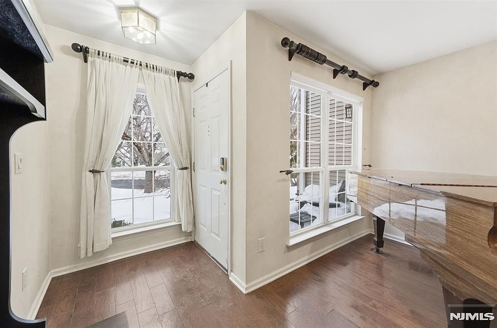 496 Shadow Mountain Rd Mahwah, NJ 07430 - Thumbnail 4