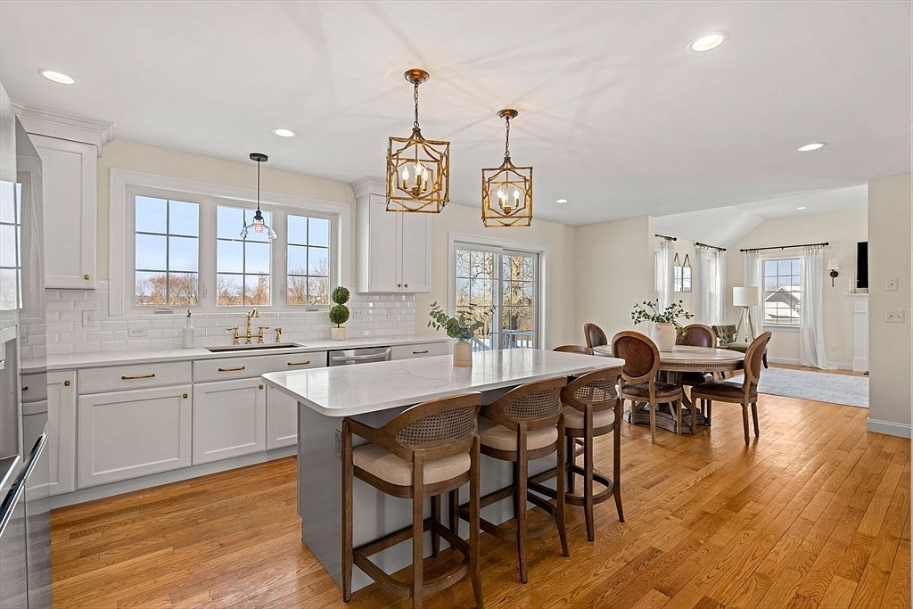 718 Main St West Newbury, MA 01985 - Thumbnail 4