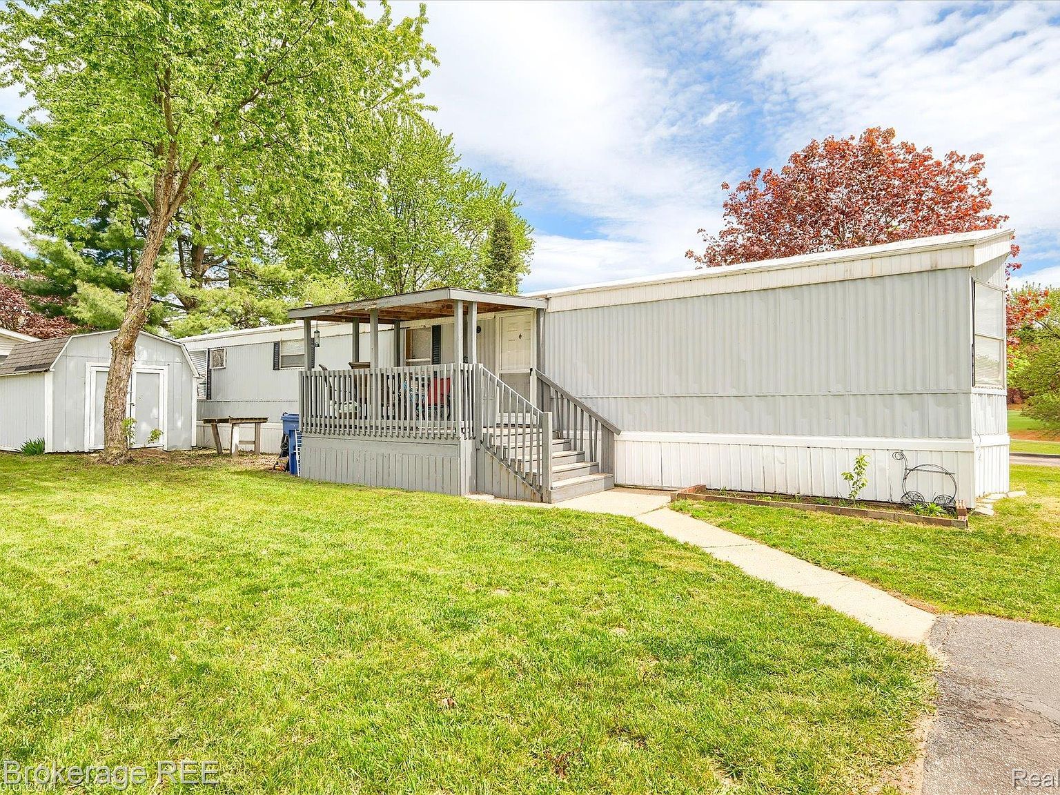 4441 Beechwood St Clarkston, MI 48348 - Thumbnail 4
