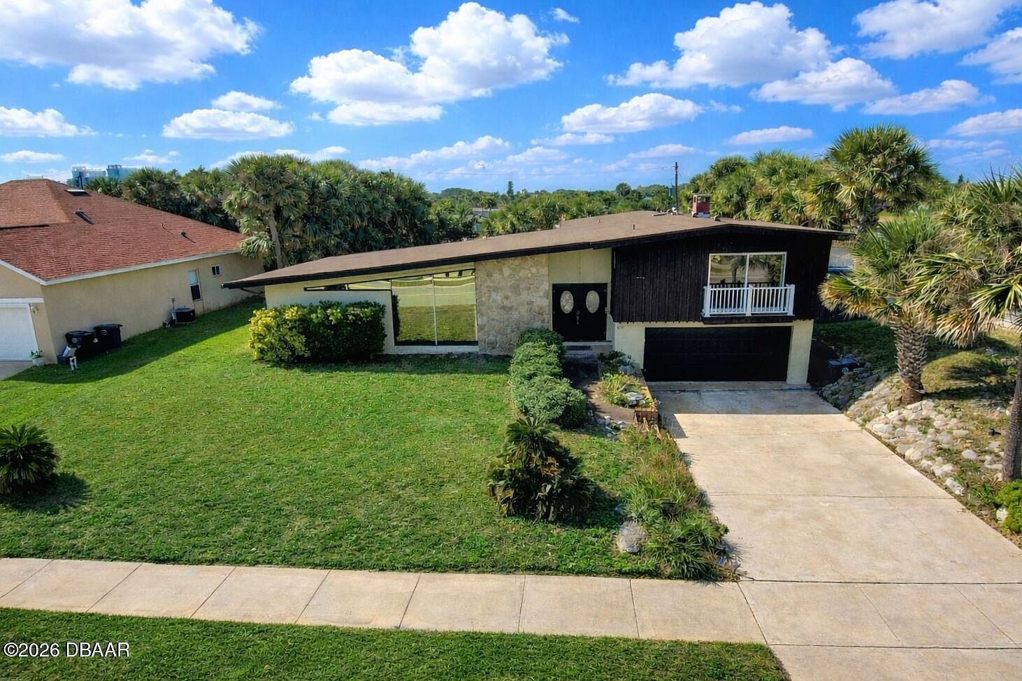 1153 Bel Aire Dr Daytona Beach, FL 32118 - Thumbnail 4