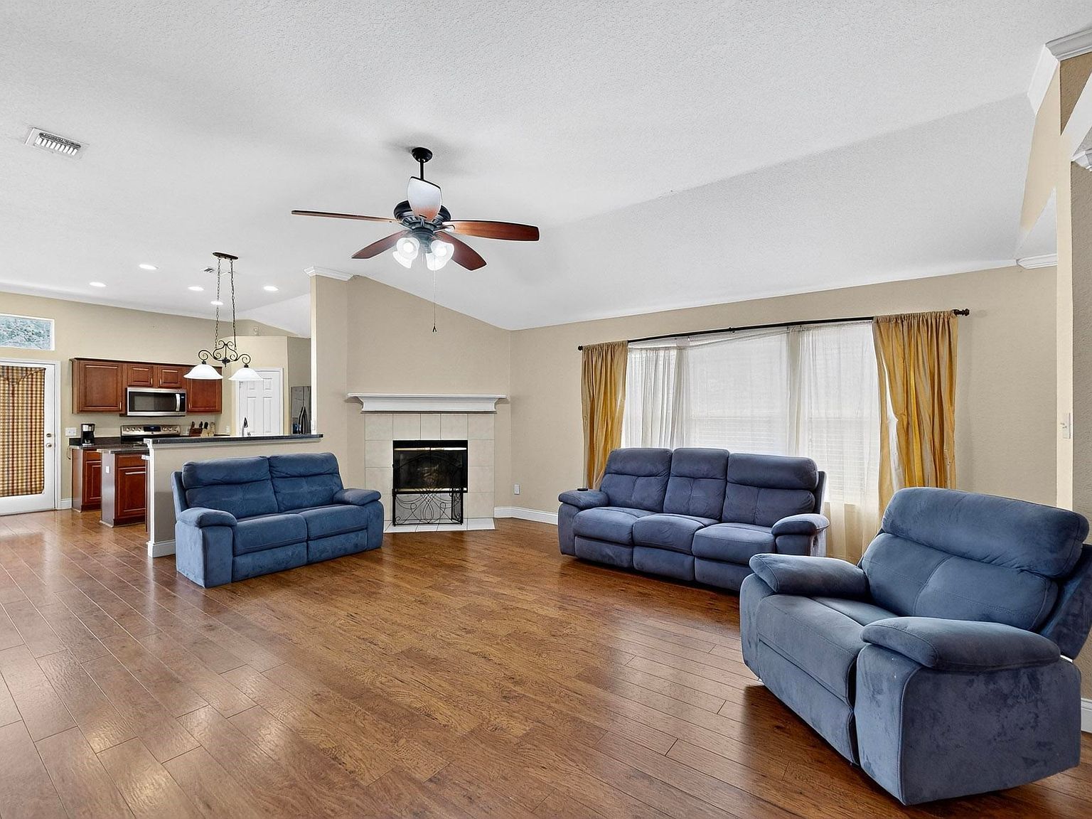 5032 Valley Village Dr Fort Worth, TX 76123 - Thumbnail 4