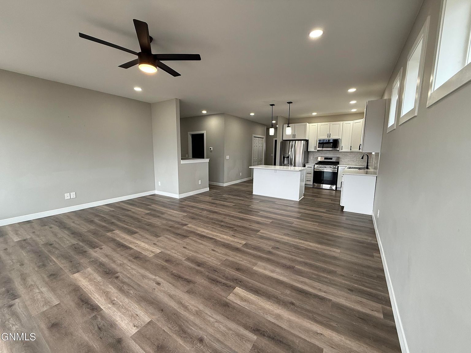 1404 Redtail Rd Watford City, ND 58854 - Thumbnail 4