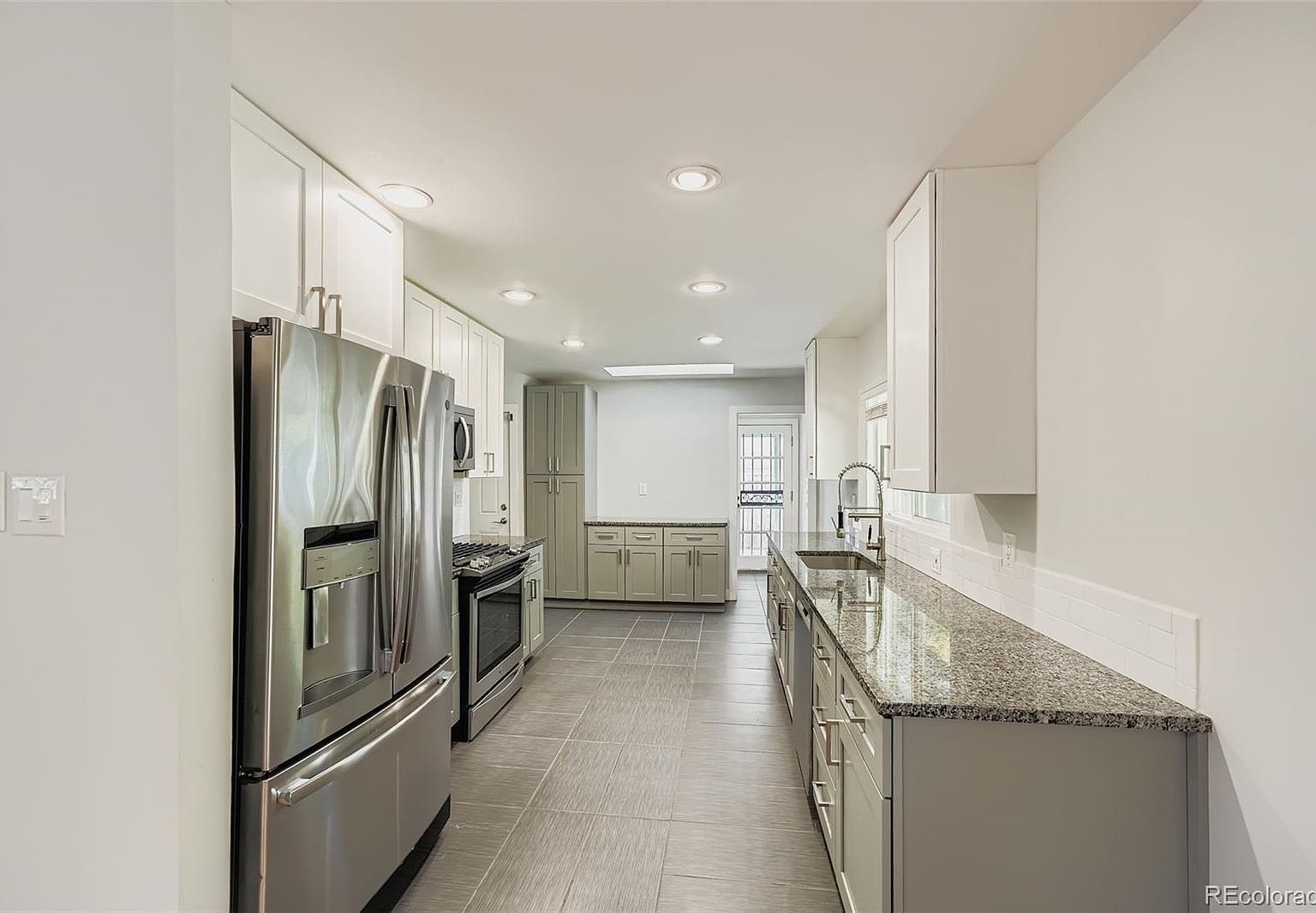 3565 S Holly St Denver, CO 80237 - Thumbnail 4